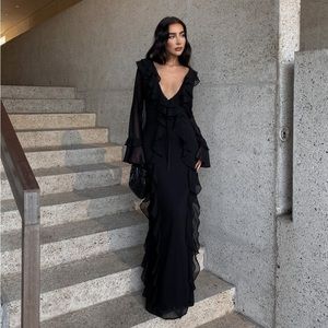 SOLD | Heiress Beverly Hills Black Ruffle Long Sleeve Maxi Dress / XXS